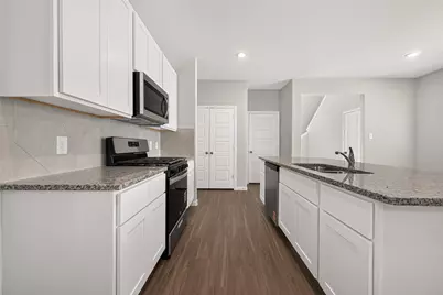 15610 Coneflower Hills Drive, Houston, TX 77090 - Photo 11