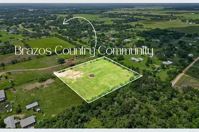 1952 Beverly Lane, Sealy, TX 77474 - Photo 1