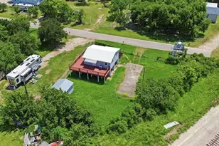 4416 Thompson St, Hitchcock, TX 77563 - Photo 27