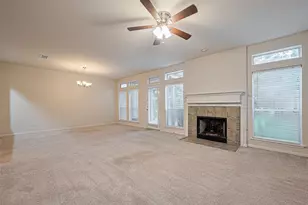 18 W Greenhill Terrace Pl, The Woodlands, TX 77382 - Photo 7