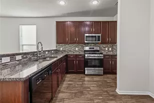 14610 Ruddy Duck Ln, Houston, TX 77049 - Photo 9