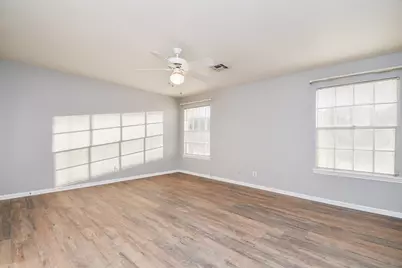 7310 Ridge Oak Drive, Houston, TX 77088 - Photo 33