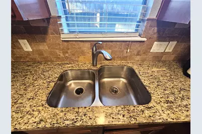 11710 Southlake Drive #18, Houston, TX 77077 - Photo 13