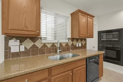 6815 Amistad Court, Manvel, TX 77578 - Photo 15