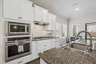 1002 Grevillea Cir, Richmond, TX 77406 - Photo 5