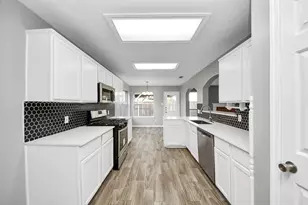 4805 E Columbary Dr, Rosenberg, TX 77471 - Photo 13