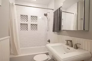 2618 Baylor St, Houston, TX 77009 - Photo 9