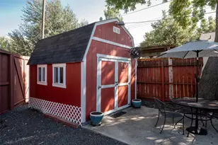 2618 Baylor St, Houston, TX 77009 - Photo 15