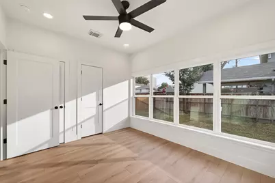 4413 Roseland Street, Houston, TX 77006 - Photo 15