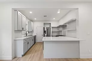 4413 Roseland St, Houston, TX 77006 - Photo 5