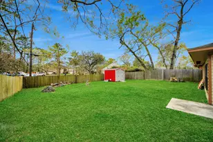2806 Oak Dr, Dickinson, TX 77539 - Photo 35