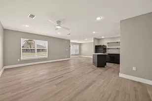 3527 La Retama Dr Dr, Houston, TX 77013 - Photo 9