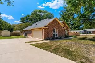 2215 Penick Rd, Waller, TX 77484 - Photo 3