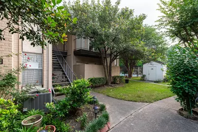 2021 Spenwick Drive #724, Houston, TX 77055 - Photo 23