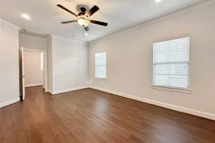 10 Hermann Park Ct, Houston, TX 77021 - Photo 19