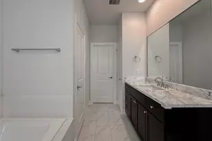 10 Hermann Park Ct, Houston, TX 77021 - Photo 23