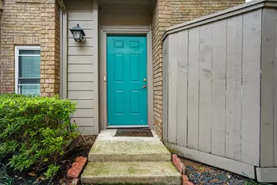 2601 Augusta Drive #26, Houston, TX 77057 - Photo 3