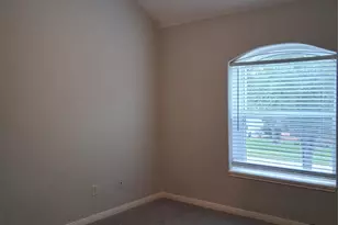 10015 Dawn Brook Dr, Pearland, TX 77584 - Photo 9