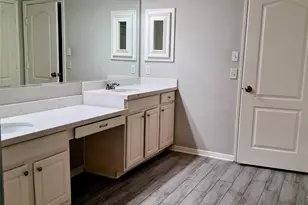 10015 Dawn Brook Dr, Pearland, TX 77584 - Photo 7