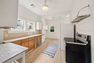 1710 White Oak Dr, Houston, TX 77009 - Photo 19