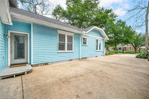 2047 Harvard St, Houston, TX 77008 - Photo 29