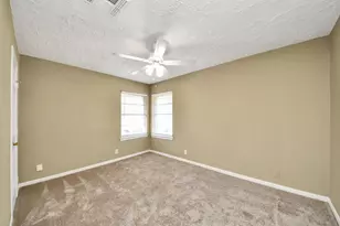 10117 Dulcimer St, Houston, TX 77051 - Photo 33
