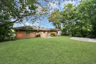 10117 Dulcimer St, Houston, TX 77051 - Photo 35