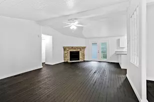 14447 W Lee Shore Dr, Willis, TX 77318 - Photo 5
