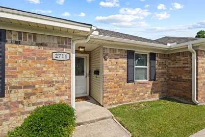 2714 Hughann Street, Port Neches, TX 77651 - Photo 3