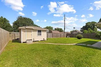2714 Hughann Street, Port Neches, TX 77651 - Photo 27