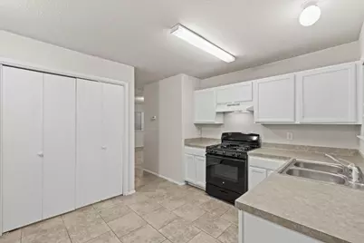 1617 Nichole Woods Drive, Houston, TX 77047 - Photo 13