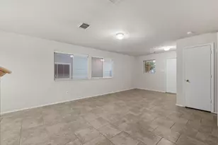 1617 Nichole Woods Dr, Houston, TX 77047 - Photo 9