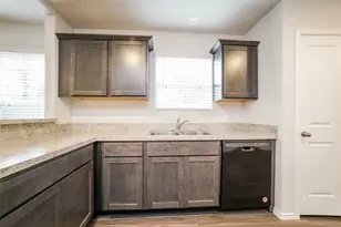 1217 Narrow Hts Dr, Conroe, TX 77301 - Photo 5