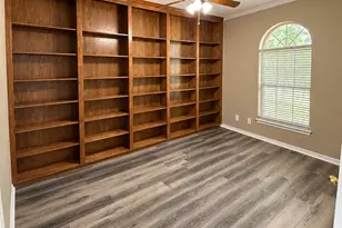 105 Mulberry Cir, Livingston, TX 77351 - Photo 3