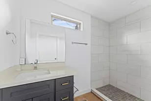 3405 Beulah St, Houston, TX 77004 - Photo 9