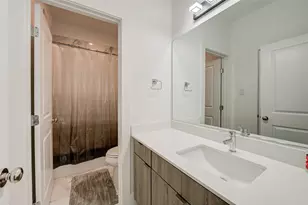 5839 Dolores St, Houston, TX 77057 - Photo 31
