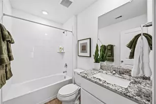 6018 Pineapple St, Houston, TX 77048 - Photo 11