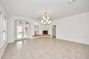 14214 Ayers Rock Rd, Sugar Land, TX 77498 - Photo 5