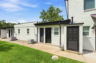 1919 20th St, Huntsville, TX 77340 - Photo 19