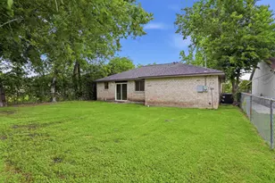 12614 Chiswick Rd, Houston, TX 77047 - Photo 39
