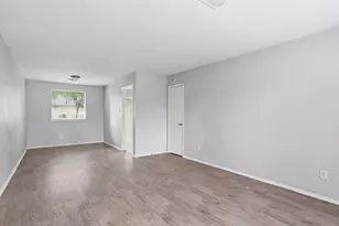 12614 Chiswick Rd, Houston, TX 77047 - Photo 11