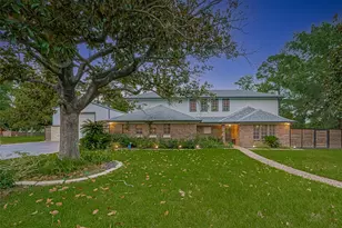 218 Beaumont Dr, Magnolia, TX 77354 - Photo 3