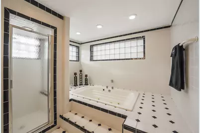 11422 Riverview Drive, Houston, TX 77077 - Photo 21