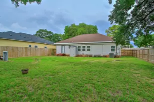 2703 Areba St, Houston, TX 77091 - Photo 37