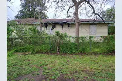 4708 Engleford Street, Houston, TX 77026 - Photo 5