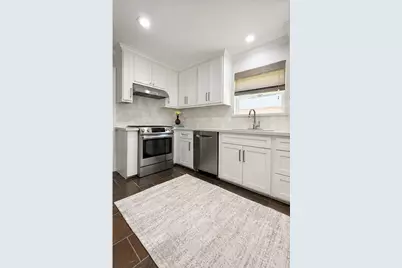 4326 Briarbend Drive, Houston, TX 77035 - Photo 9
