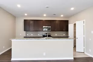2306 Red Slate Dr, Rosharon, TX 77583 - Photo 5