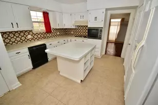 2215 Dorrington St, Houston, TX 77030 - Photo 9