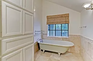 613 E 21st St, Houston, TX 77008 - Photo 21