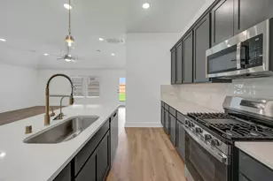 1815 Sleeping Hls Dr, Rosenberg, TX 77471 - Photo 11